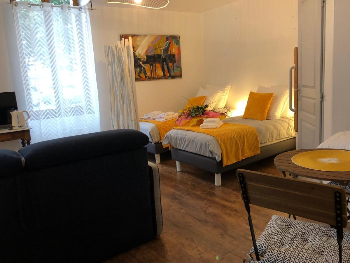 Les Demoiselles De Rochefort Villa Exteriör bild
